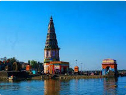 Vishnupad Temple in Gaya